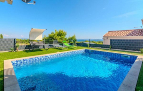 Amazing Home In Vir With House Sea View